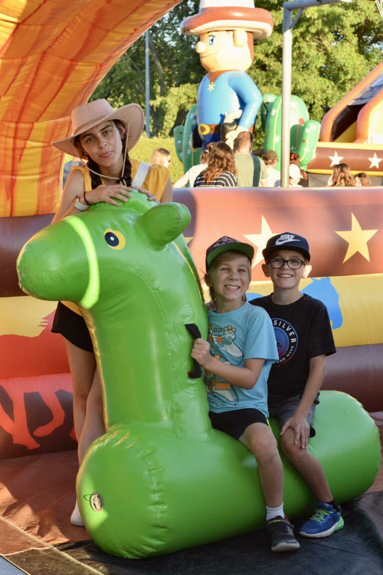 b933c675-4399-49c4-b8ba-5145cd54281b